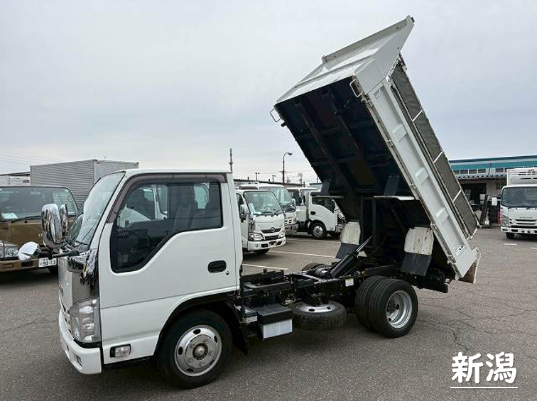 ◆新着車輌のお知らせ◆ 令和3年 エルフ ダンプ