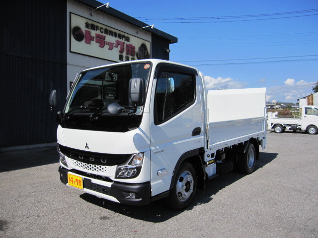 三菱キャンターの実力と選び方｜都市配送から現場作業まで活躍する小型トラック