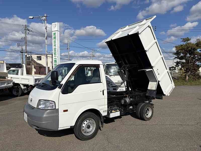 ◆新着車輌のお知らせ◆ 平成27年 バネット ４ＷＤ 深ダンプ
