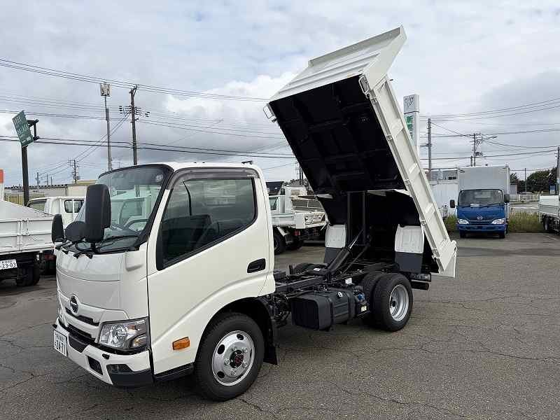 ◆新着車輌のお知らせ◆ 令和8年 デュトロ ４ＷＤ ダンプ