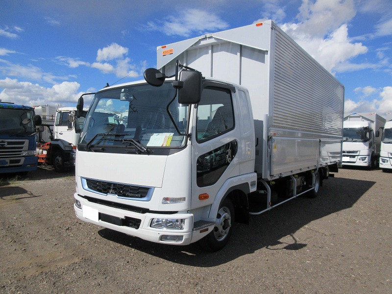 三菱・ファイター｜中型トラックの性能と選ばれる理由を詳しく紹介