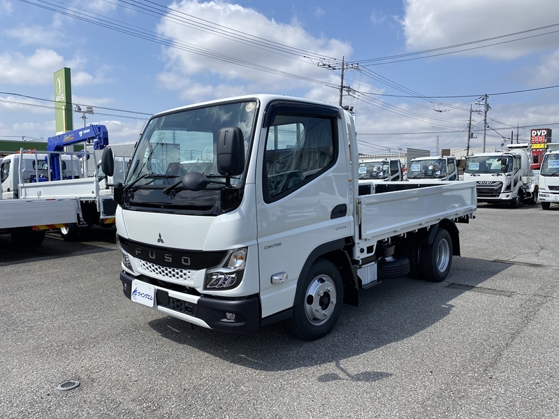 【オススメ車輛情報】キャンター　平ボディ　10尺　積載2,000kg