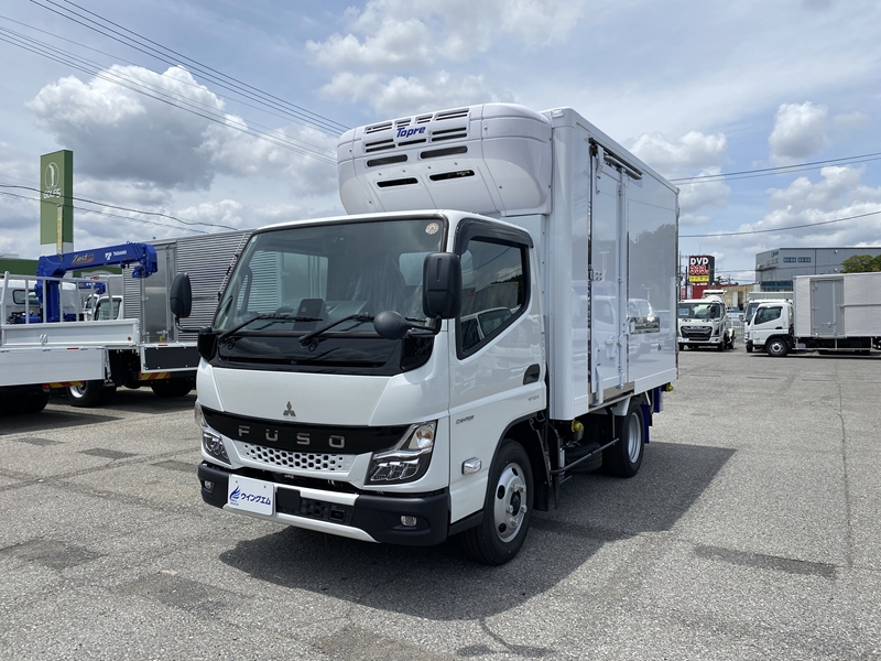 【入庫情報】キャンター　冷凍バン　10尺　積載2,000kg　DUONIC
