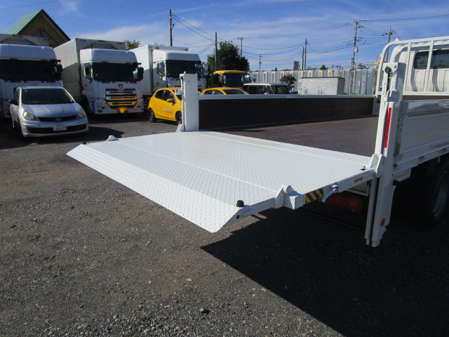 日野 デュトロ 2KG-XZU712M(2WD)の写真32