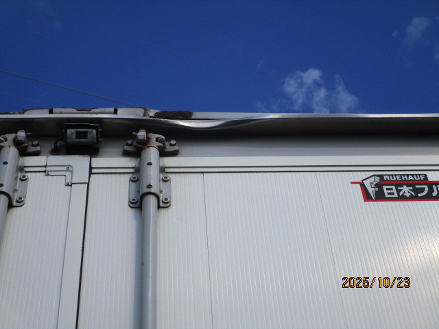 いすゞ フォワード PKG-FRR90S2(2WD)の写真50