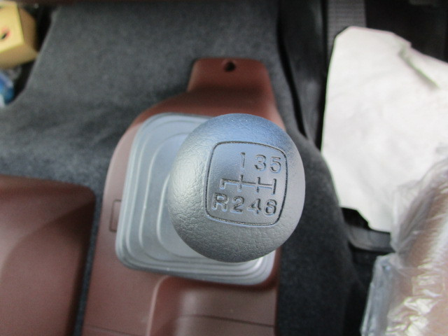 日野 レンジャー 2KG-FD2ABG(2WD)の写真18