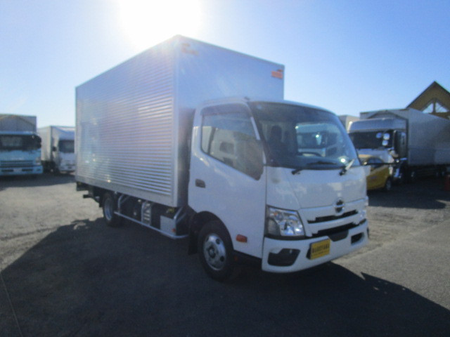 日野 デュトロ 2WG-XZU713N(2WD)の写真2