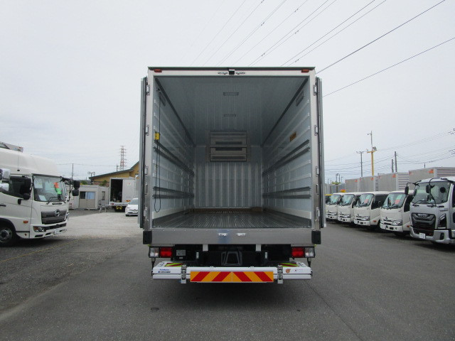 日野 レンジャー 2KG-FE2ACG(2WD)の写真8