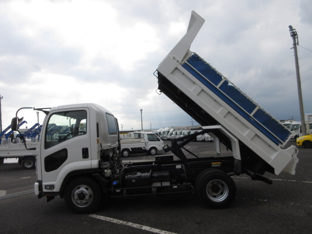 いすゞ フォワード 2PG-FRR90S1(2WD)の写真10