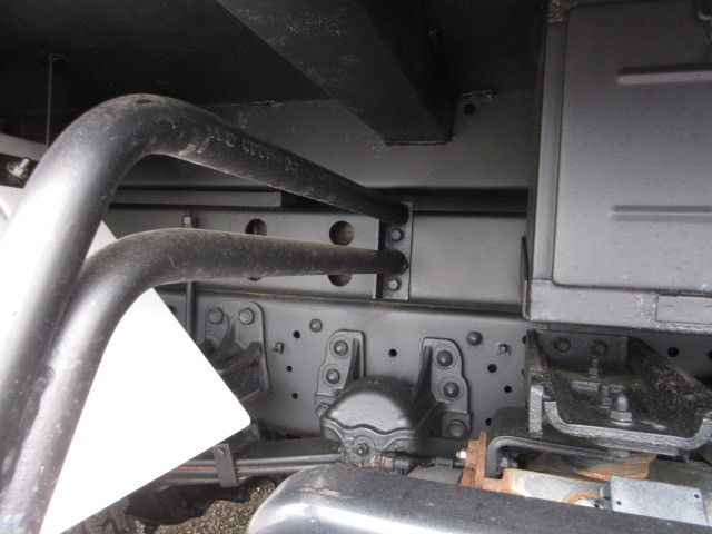 いすゞ フォワード 2PG-FRR90S1(2WD)の写真36
