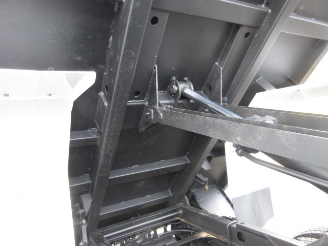いすゞ フォワード 2PG-FRR90S1(2WD)の写真38