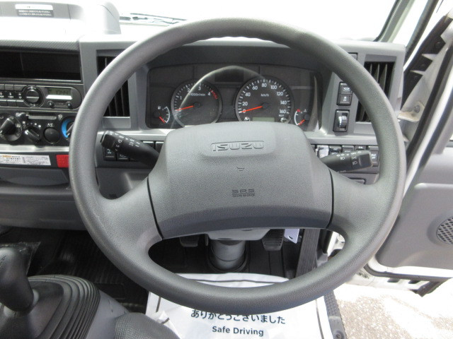 いすゞ エルフ 2RG-NKS88AN(4WD)の写真13