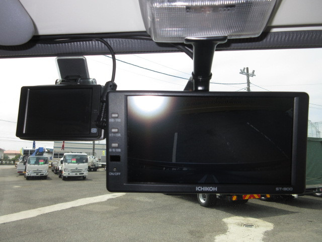 いすゞ エルフ 2RG-NKS88AN(4WD)の写真16