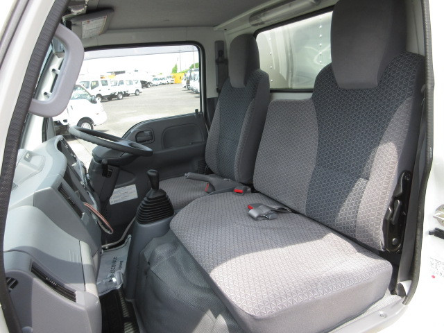 いすゞ エルフ 2RG-NKS88AN(4WD)の写真18