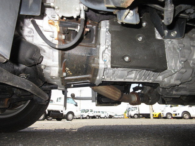 いすゞ エルフ 2RG-NKS88AN(4WD)の写真27