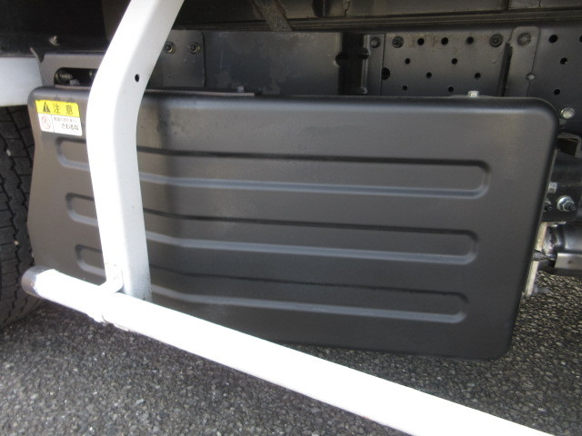 いすゞ エルフ 2RG-NKS88AN(4WD)の写真47