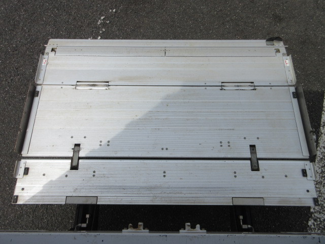 いすゞ エルフ TPG-NPR85AN(2WD)の写真11