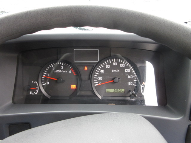 いすゞ エルフ TPG-NPR85AN(2WD)の写真15