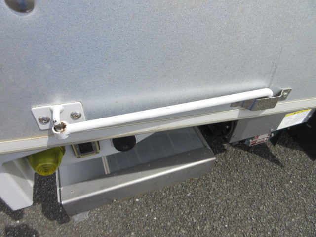 いすゞ エルフ TPG-NPR85AN(2WD)の写真35