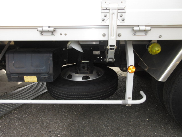 いすゞ エルフ TPG-NPR85AN(2WD)の写真37
