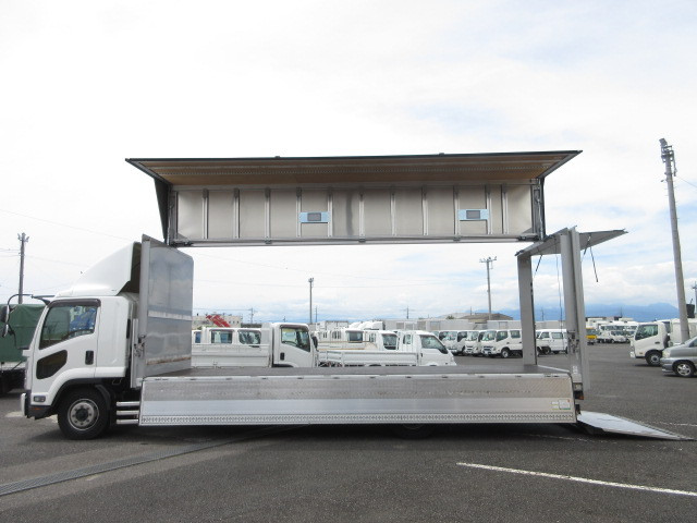 いすゞ フォワード 2RG-FTR90V2(2WD)の写真5