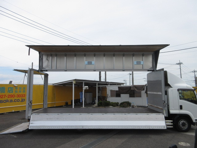 いすゞ フォワード 2RG-FTR90V2(2WD)の写真6