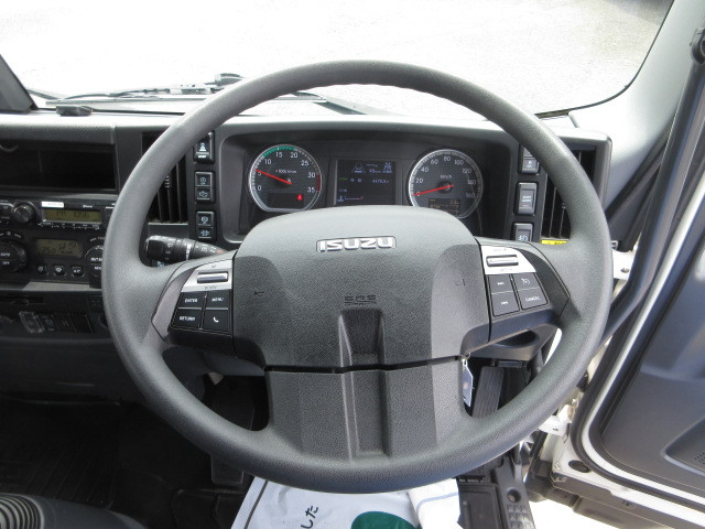 いすゞ フォワード 2RG-FTR90V2(2WD)の写真21