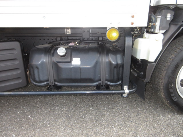 いすゞ エルフ TRG-NHS85AN(4WD)の写真43
