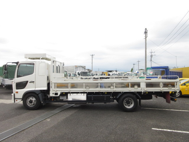 日野 レンジャー 2KG-FD2ABA(2WD)の写真5