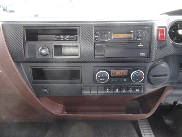 日野 レンジャー 2KG-FD2ABA(2WD)の写真22