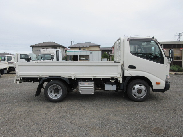 トヨタ ダイナ 2DG-XZC675(4WD)の写真6