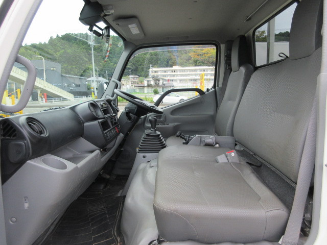 トヨタ ダイナ 2DG-XZC675(4WD)の写真22