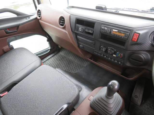 日野 レンジャー 2KG-FC2ABA(2WD)の写真17