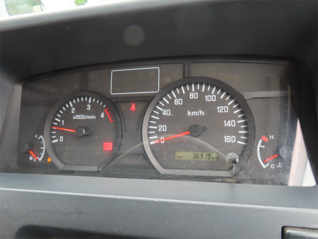 いすゞ エルフ TPG-NKR85AN(2WD)の写真15