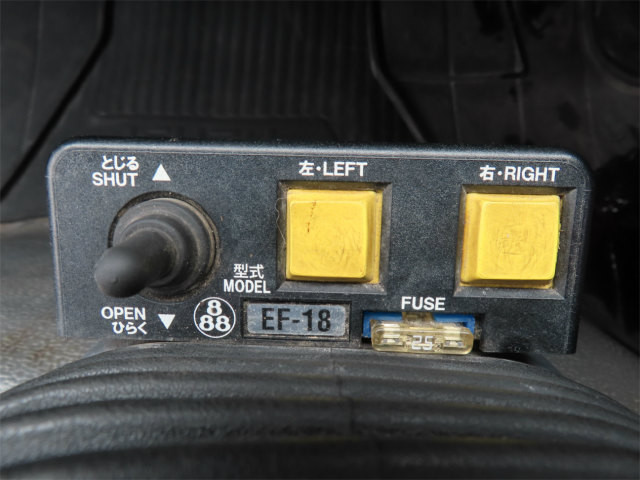 いすゞ エルフ TPG-NKR85AN(2WD)の写真20