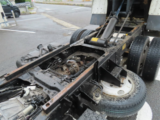 いすゞ エルフ TPG-NKR85AN(2WD)の写真46