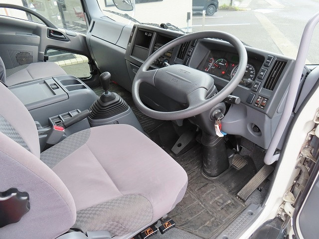 いすゞ フォワード TKG-FRR90S2(2WD)の写真3