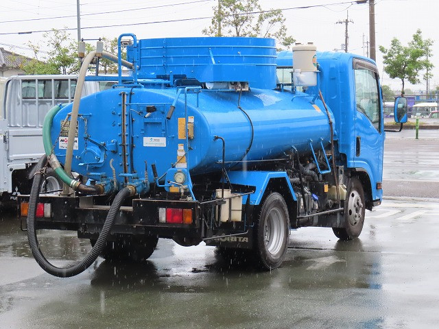 いすゞ エルフ 2RG-NMR88N(2WD)の写真2