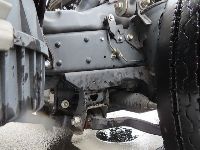 いすゞ エルフ TRG-NJR85A(2WD)の写真47
