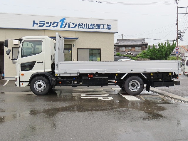 日野 レンジャー 2KG-GC2ABA(2WD)の写真3