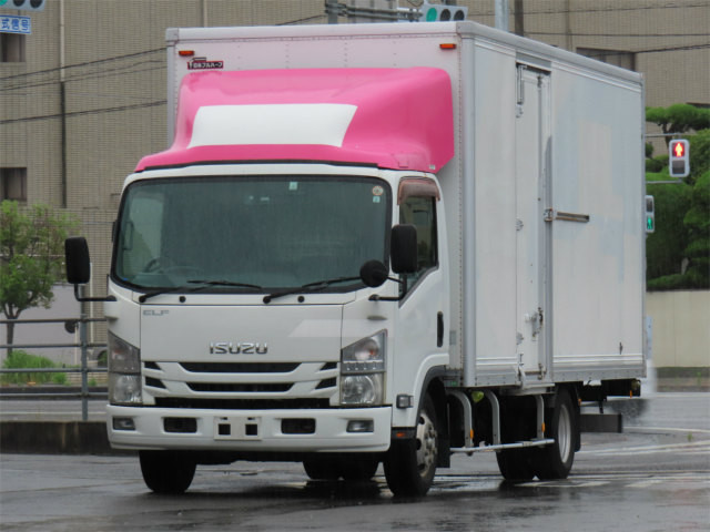 いすゞ エルフ TRG-NPR85AN(2WD)の写真1