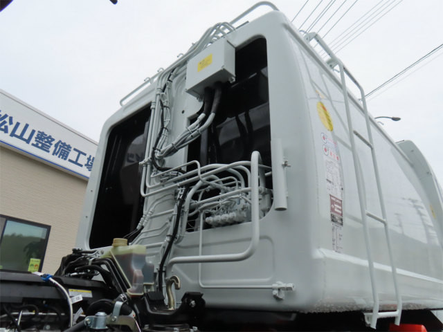 三菱 キャンター 2RG-FEAV0(2WD)の写真31