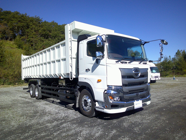 日野 プロフィア 2DG-FS1AHE(6x4)の写真2