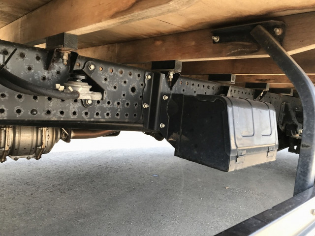 いすゞ エルフ TRG-NPR85AR(2WD)の写真11
