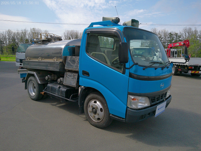 日野 デュトロ PB-XZU301M(2WD)の写真2