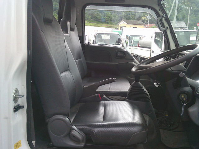 いすゞ エルフ TPG-NKS85AN(4WD)の写真29