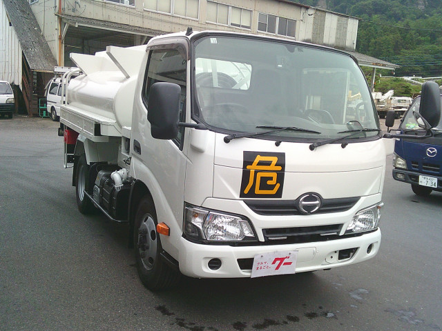 日野 デュトロ TKG-XZU675M(4WD)の写真3