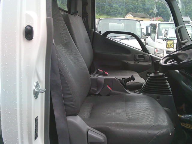 日野 デュトロ TKG-XZU675M(4WD)の写真27