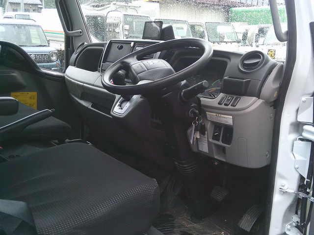 三菱 キャンター TPG-FGA50(4WD)の写真26