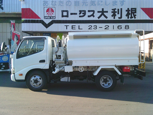 日野 デュトロ TKG-XZU675M(4WD)の写真2